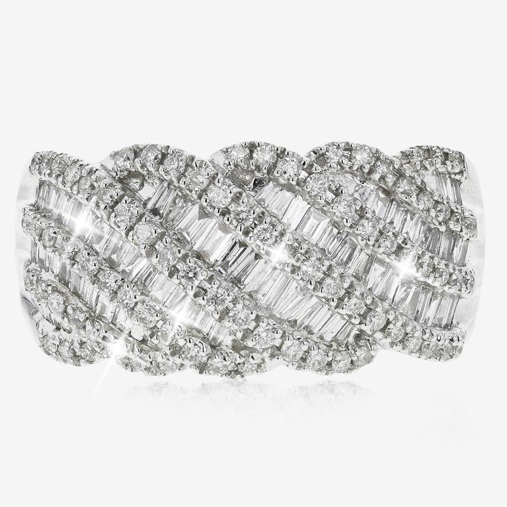 18ct White Gold Certificated Diamond Cluster Ring 1.00ct